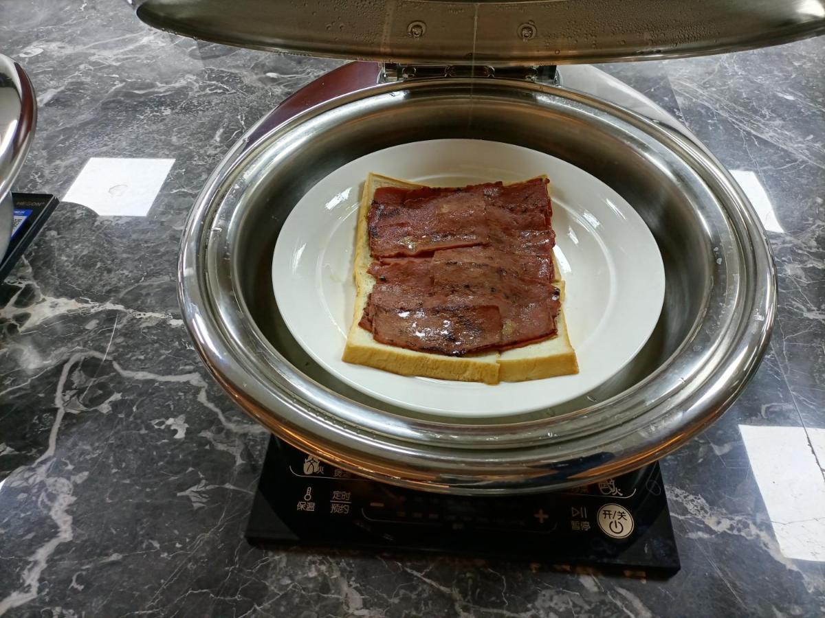 Baoying Jinling Hotel Buitenkant foto