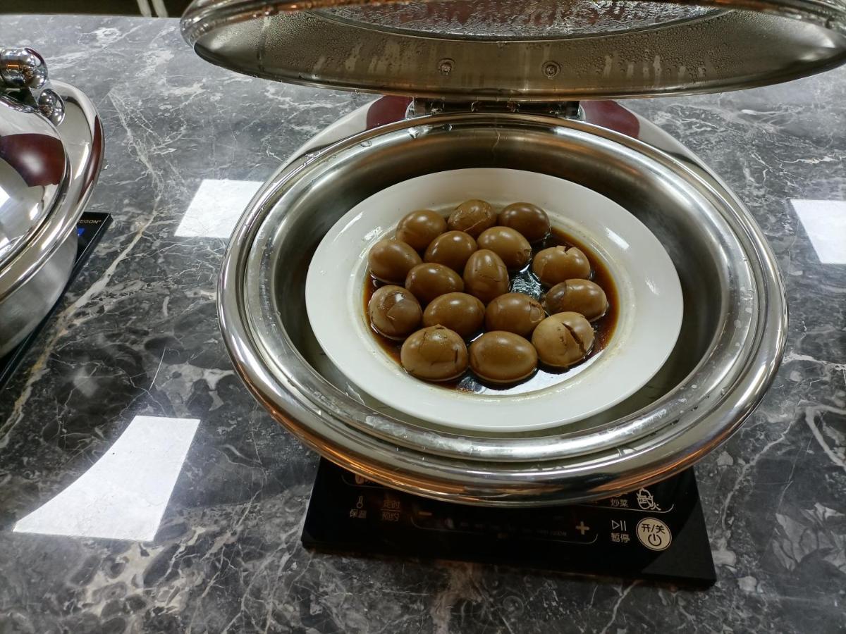 Baoying Jinling Hotel Buitenkant foto