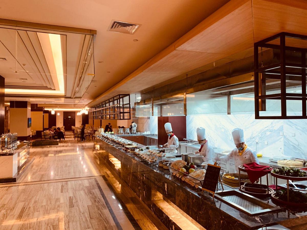 Baoying Jinling Hotel Buitenkant foto