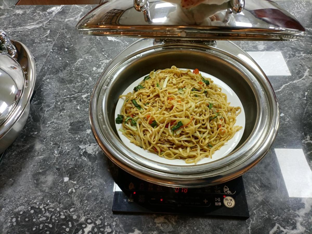 Baoying Jinling Hotel Buitenkant foto